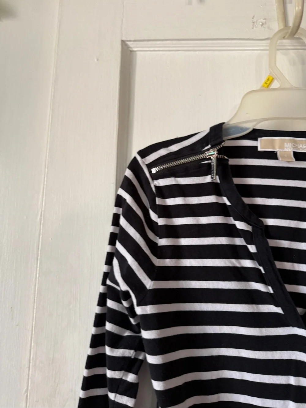 Michael Kors size S Black & White Striped V-Neck Long Sleeve Top